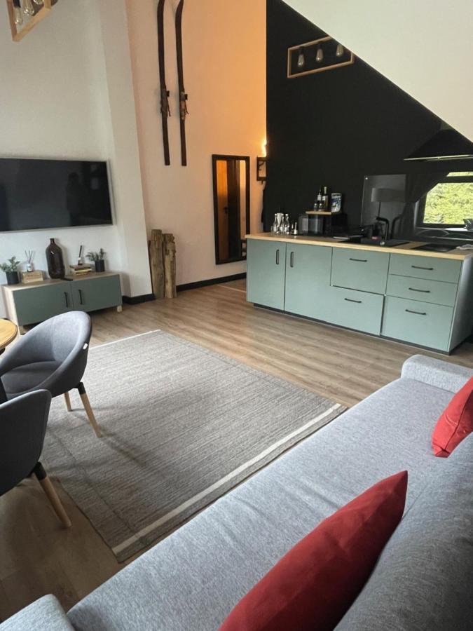 Casa Larisa Antonia Apartments ซินายา ภายนอก รูปภาพ