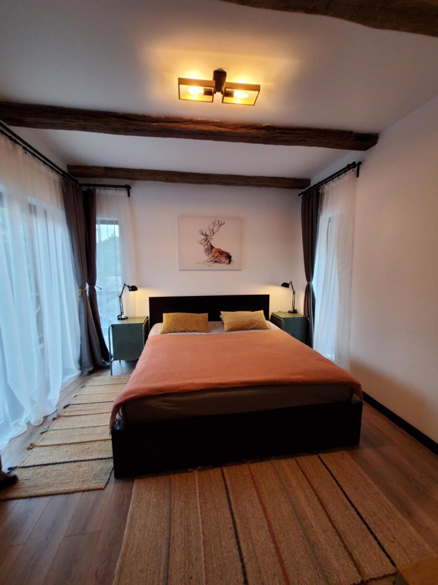 Casa Larisa Antonia Apartments ซินายา ภายนอก รูปภาพ